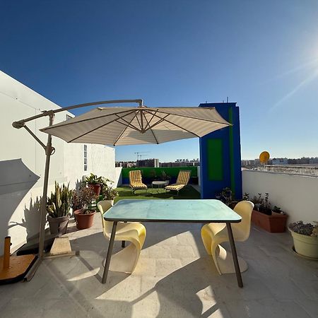Petite Penthouse With The Sunniest Terrace In Valencia Lejlighed Eksteriør billede
