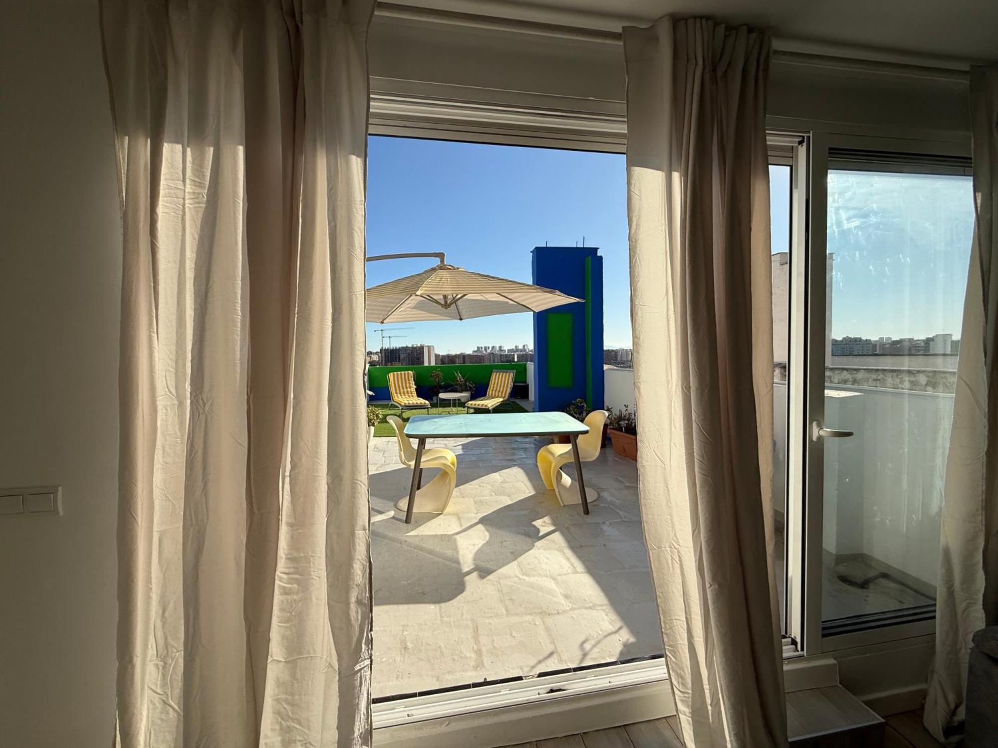 Petite Penthouse With The Sunniest Terrace In Valencia Lejlighed Eksteriør billede