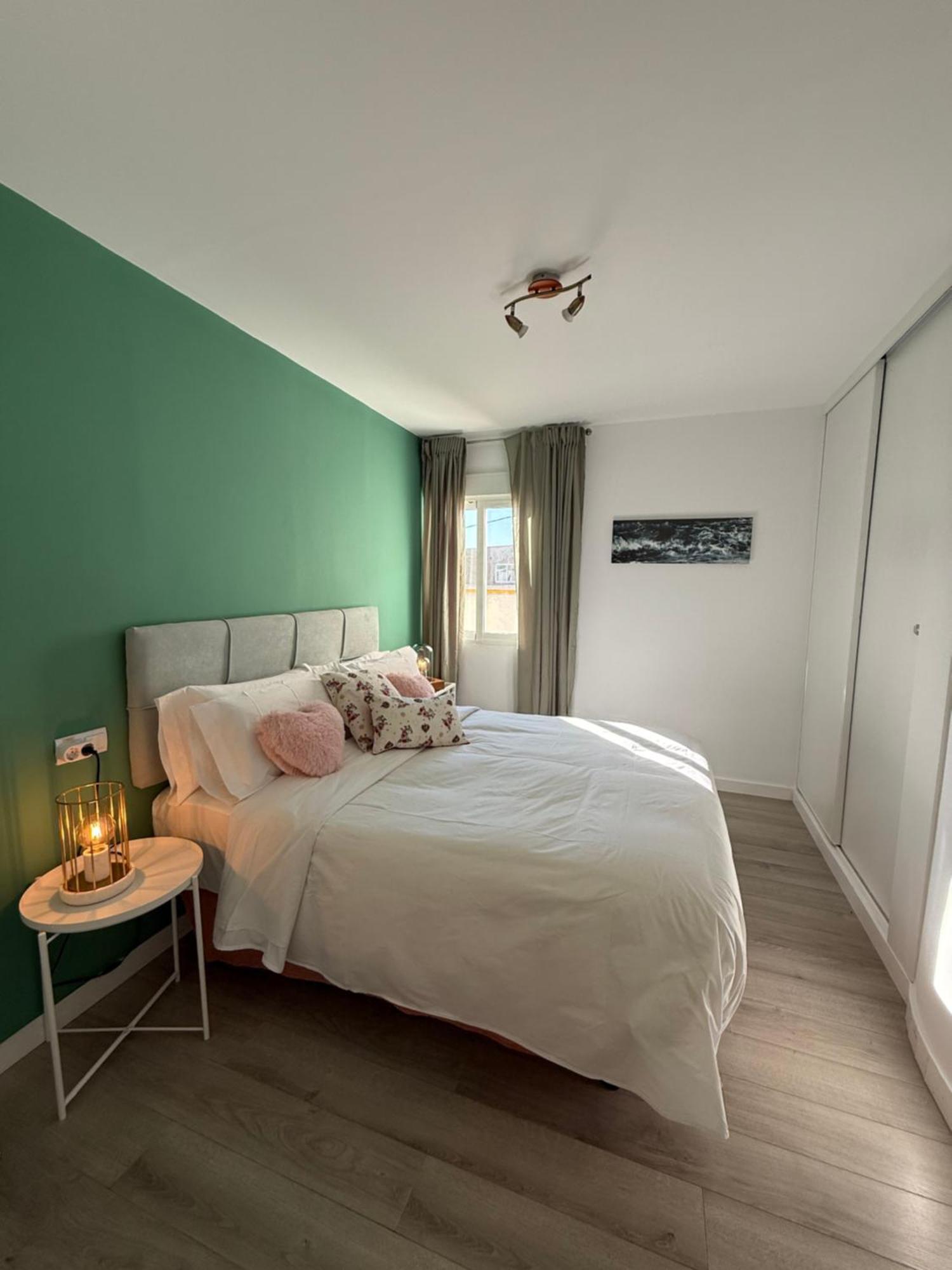Petite Penthouse With The Sunniest Terrace In Valencia Lejlighed Eksteriør billede
