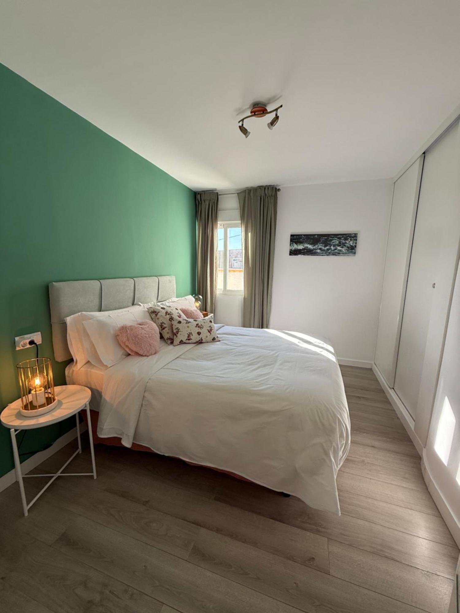Petite Penthouse With The Sunniest Terrace In Valencia Lejlighed Eksteriør billede